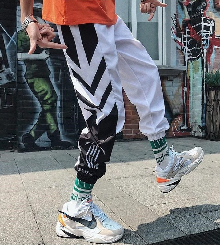 Sports pants, loose feet, nine pants