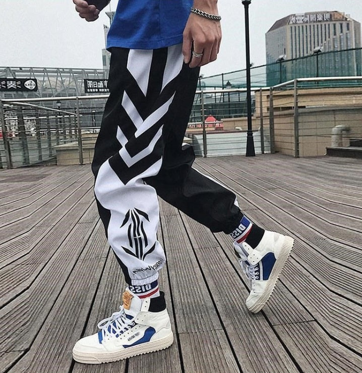 Sports pants, loose feet, nine pants