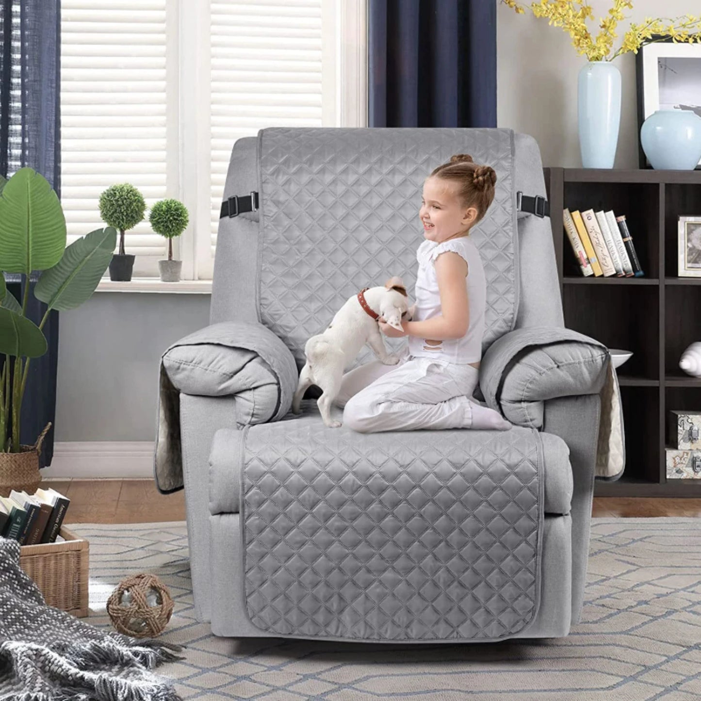 Stylish, modern, and elegant furniture that will transform your home. Indulge in our exquisite and sophisticated pieces that exu